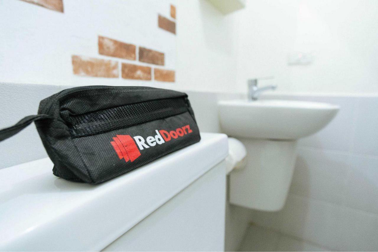 RedDoorz Syariah near Hajimena Lampung Hotel Bandar Lampung Luaran gambar